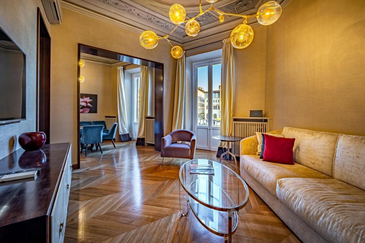 Yid Santa Maria Novella Suites Apt With Balcony ฟลอเรนซ์ ภายนอก รูปภาพ