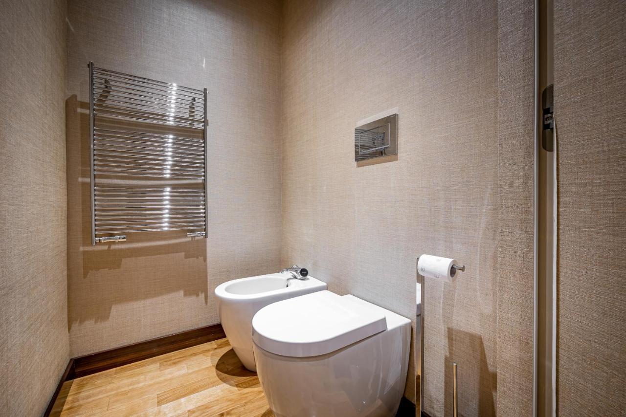 Yid Santa Maria Novella Suites Apt With Balcony ฟลอเรนซ์ ภายนอก รูปภาพ