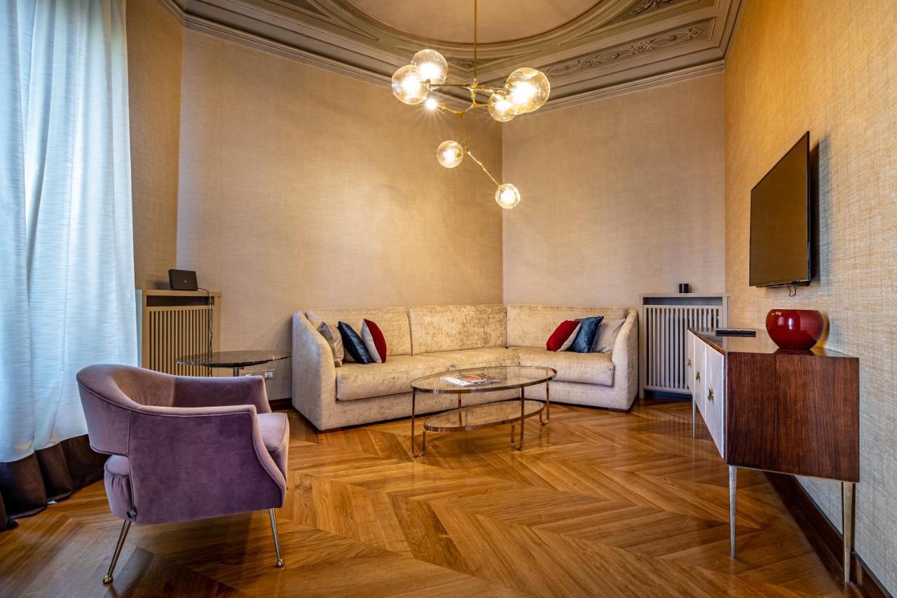 Yid Santa Maria Novella Suites Apt With Balcony ฟลอเรนซ์ ภายนอก รูปภาพ